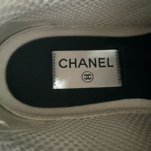 👛👛👛👛Chanel Sneakers Size 38 - Picture 5 of 9